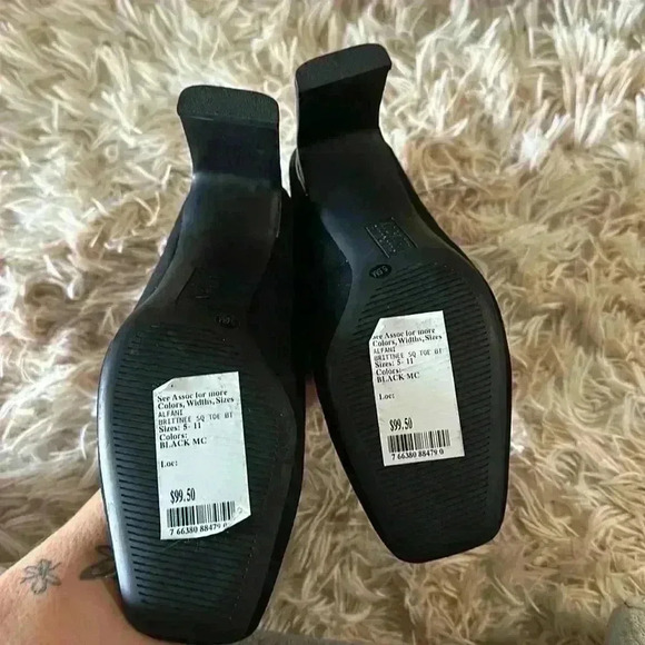 NWOB Alfani Step Flex suede bootie - Picture 6 of 6